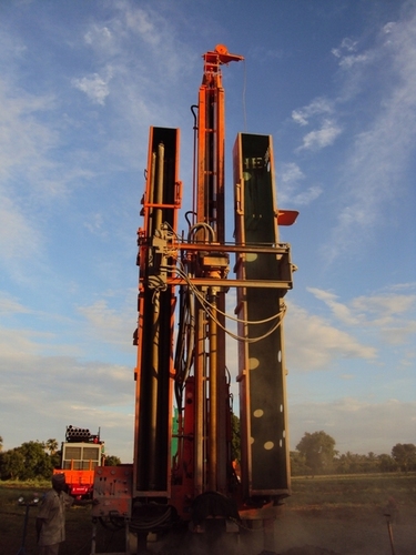 Semi Auto Loader Borewell Drilling Machine