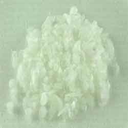 Cetostearyl Fatty Alcohol - Density: 0.82 Gram Per Cubic Meter (G/M3)