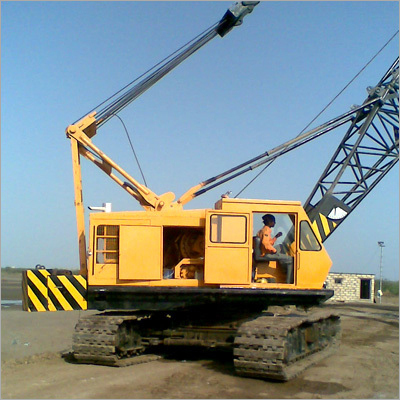 Crawler Crane rental service in dahej 