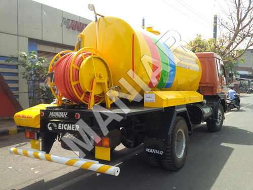 HIGH PRESSURE JETTING MACHINE