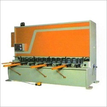 Automatic Hydraulic Shearing Machine