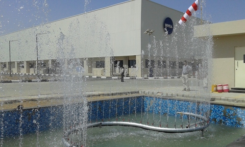 Spiral jet fountains