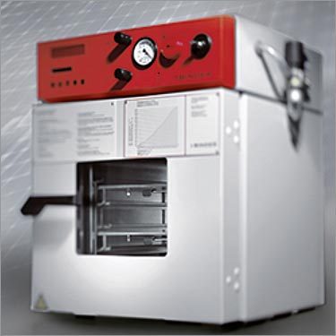 Vacuum drying chambers