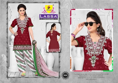 Women Wear Salwar Kameez