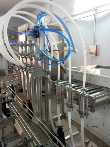 Liquid Chemical Filling Machine