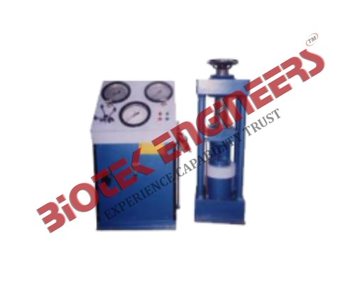 Compression Testing Machine 2000 KN (Electrically Operated)