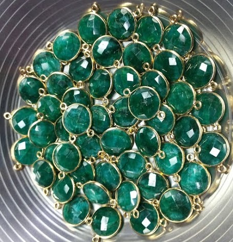 Dyed Emerald Gemstone Connector-Per टुकड़ा