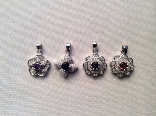 Womens Silver Pendants