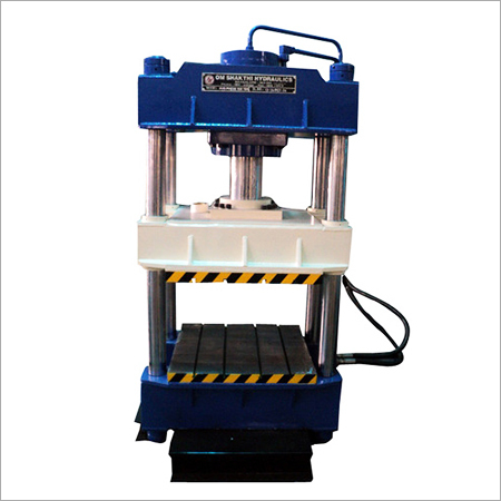 4 Pillar Type Hydraulic Press