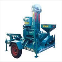 Chakki & Oil Expeller With Elevator