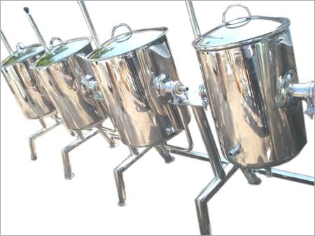 Steam Cooking Vessel