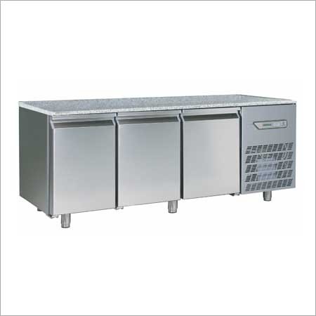 3-Door Under counter Refer & Freezer, Cap-500-900 Ltr