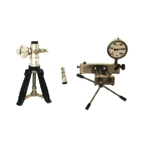 Pressure Gauge Calibrator