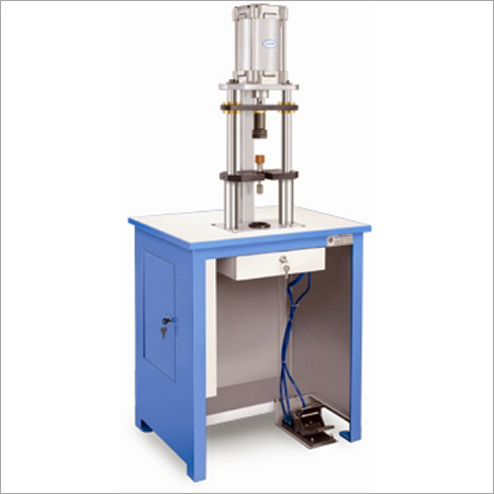 Vertical Pneumatic Cot Mounting Demounting Machine