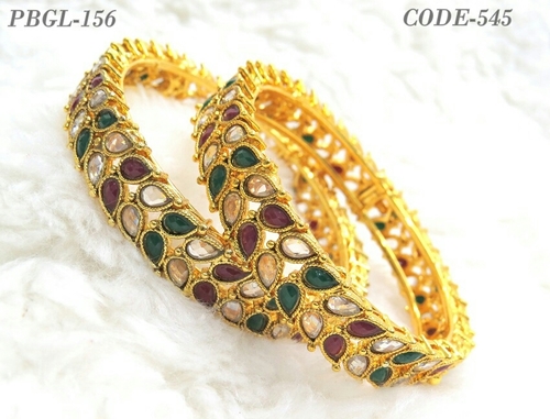 New leaf shape Ruby And Ruby Green Polki Bangles