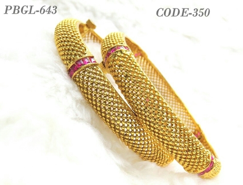 Trendy Designer Ruby Line Polki Bangles