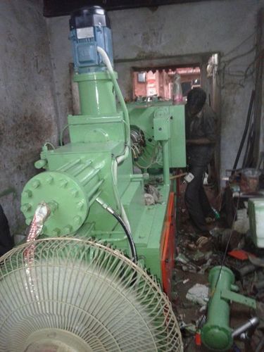 Rubber Moulding Machine