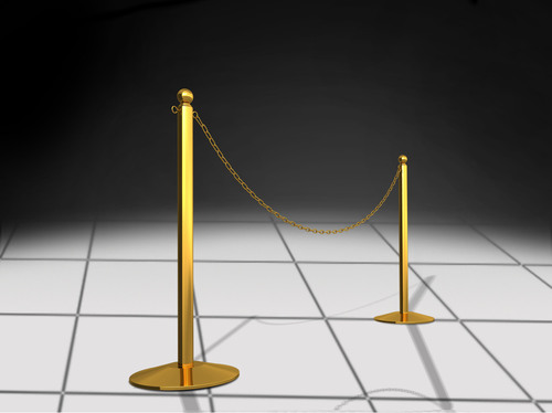 Classic Chain Post in Brass