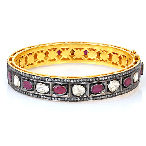 Uncut & Rose Cut Diamond Ruby Bangle Jewelry Diamond Carat Weight: 31.142 Carat