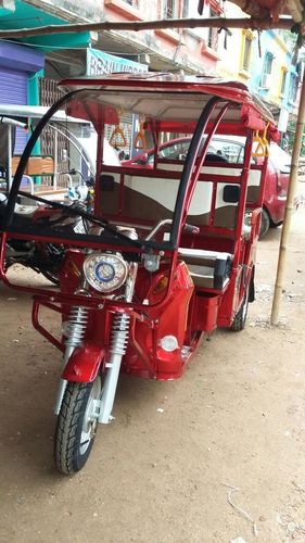 E-Rickshaw With Front Glass
