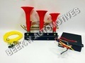 TRITONE HORN