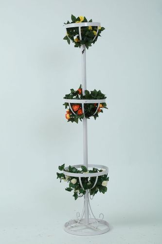 Straight Line Three Holder Stand