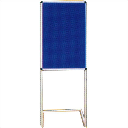 Display Board On Lobby Stand Application: School/College/Office/ Hotel