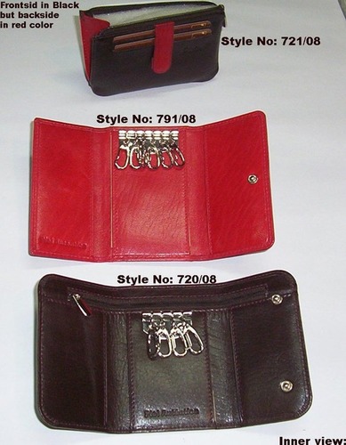 Key case and jhumka