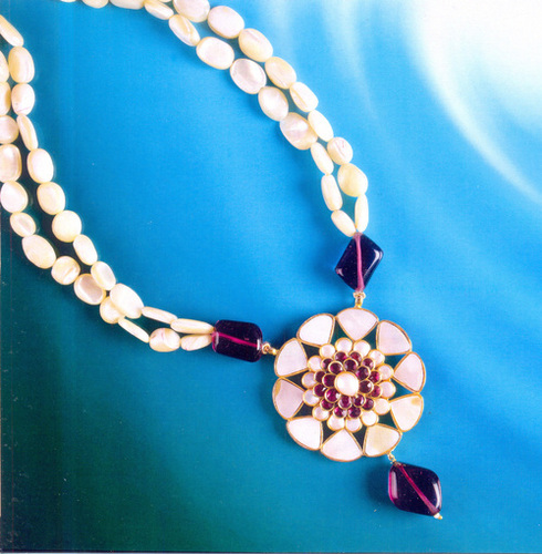WOMEN ARTIFICIAL JEWELRY