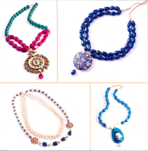 WOMEN ARTIFICIAL JEWELRY