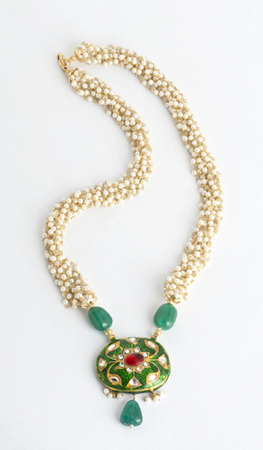 WOMEN ARTIFICIAL JEWELRY
