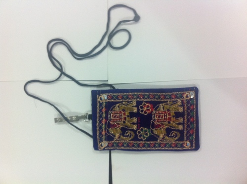 HANDICRAFT COTTON MOBILE POUCH