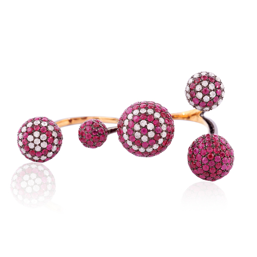 Ruby Between the Finger Ring