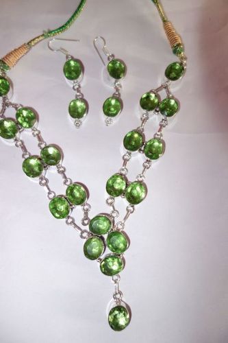 Round Peridot Necklace Earring 