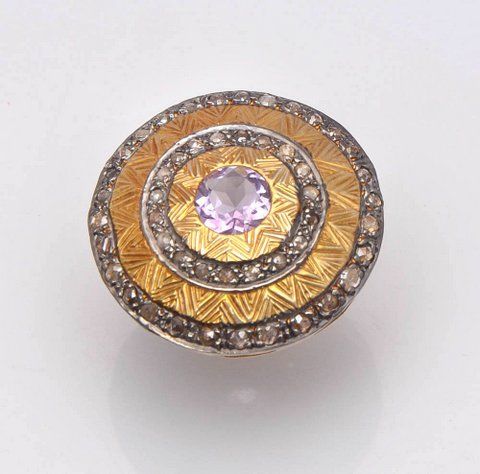 Amethyst & Gemstone Victorian Ring Gender: Women