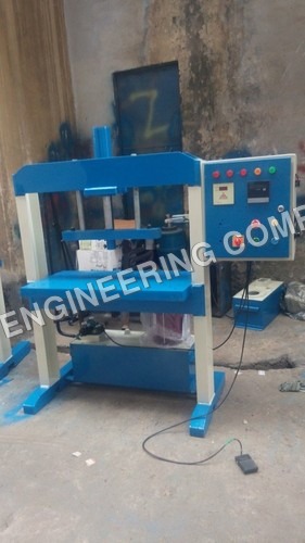 Double Die Hydraulic Paper Plate Machine Double Die Hydraulic Paper Plate Machine
