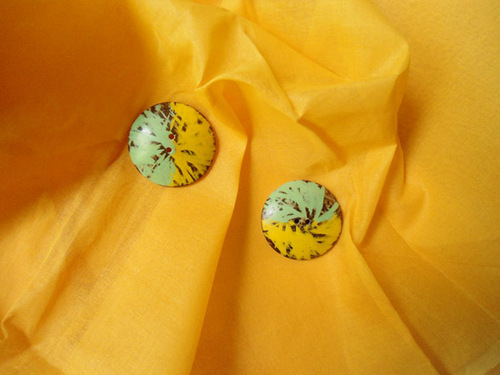 Colourful Coconut Buttons