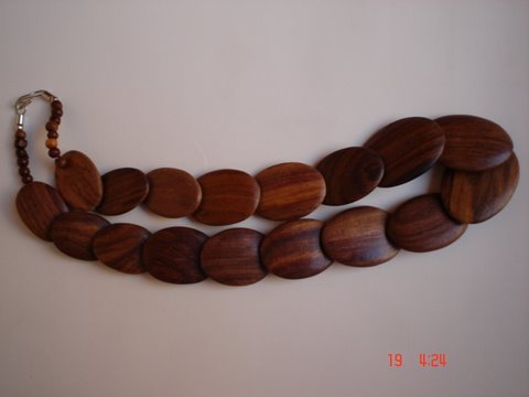Natural Seesam Wood Necklace