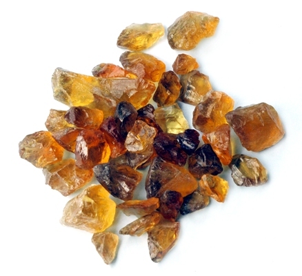 Bear Quartz - Quartz Amber, Irregular Shape, Variable Size | Meditation Aid, Stress Relief, Self-Discovery, Perspective Gain