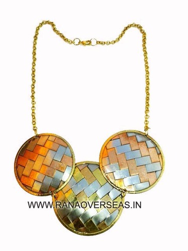 BRASS NECKLACE