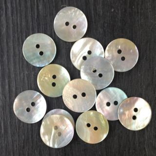 Agoya Shell Button