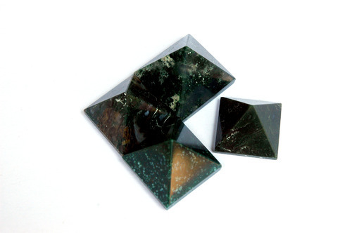 Green agate pyramid  