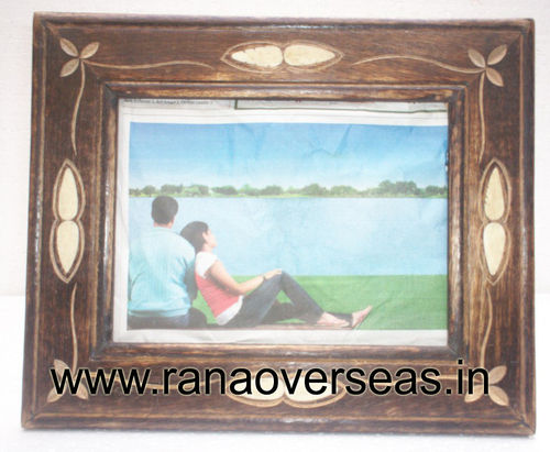 WOODEN PHOTO FRAME