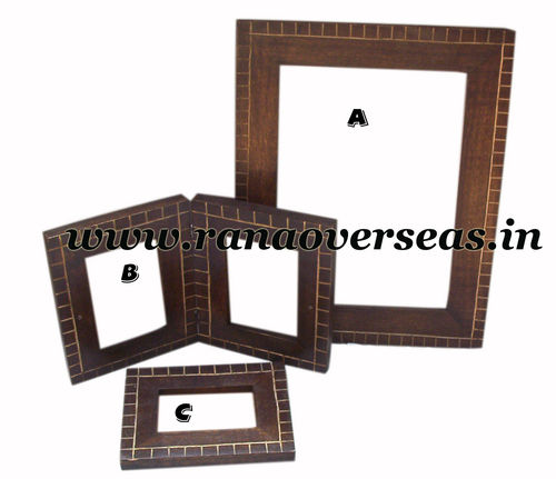 WOODEN PHOTO FRAME