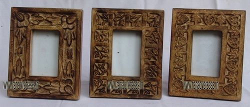 WOODEN PHOTO FRAME