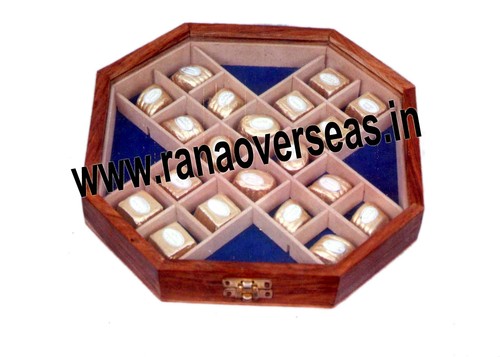 WOODEN SWEET BOXES