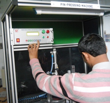 Plug Pressing Machine