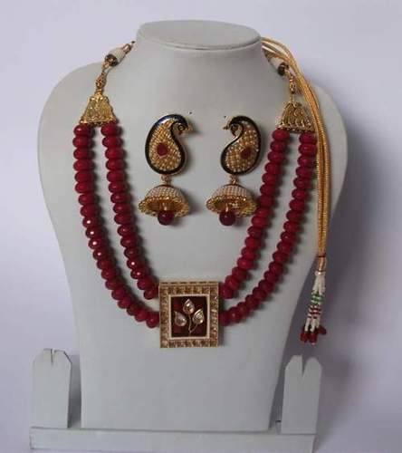 WOMEN ARTIFICIAL JEWELRY