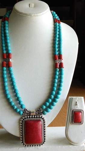 WOMEN ARTIFICIAL JEWELRY