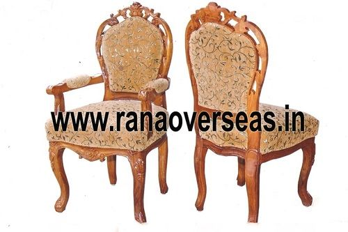 WOODEN CHAIRS